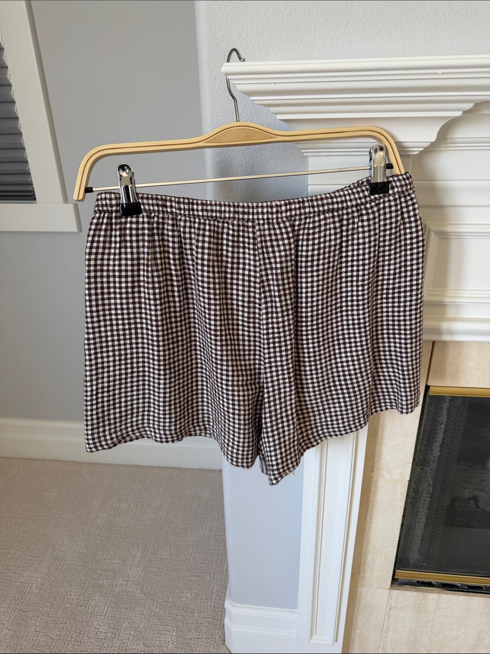 Abercrombie & Fitch Brown and White Gingham Drawstring Women's Shorts like new - Picture 4 of 4